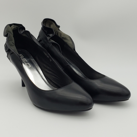 R.E.D Heels with decorative ankle and heel - Picture 2 of 16